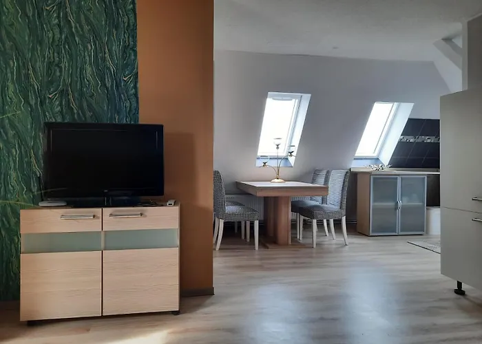 Große familienfreundliche Wohnung mit Balkon